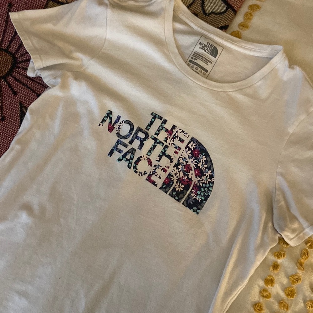 North Face T-shirt, size small